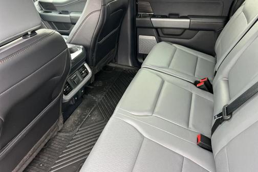 2024 Ford F-150 Lightning LARIAT