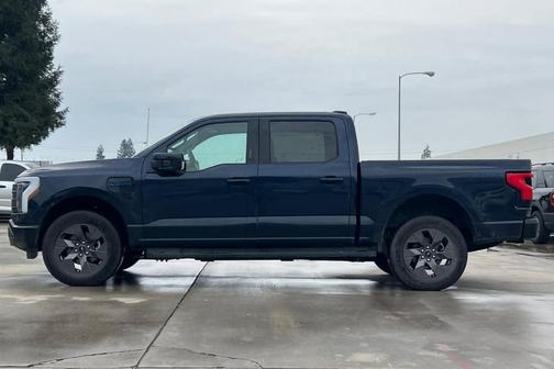 2024 Ford F-150 Lightning LARIAT