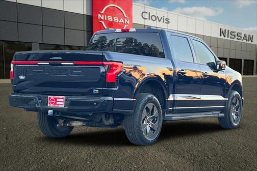 2024 Ford F-150 Lightning LARIAT