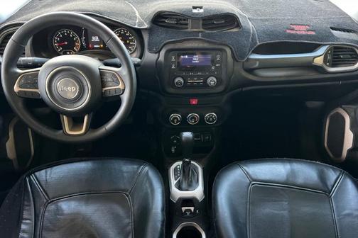 Alpine White 2017 Jeep Renegade Sport