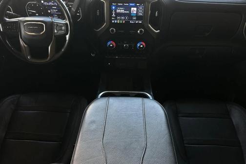 2023 GMC Sierra 2500 Denali