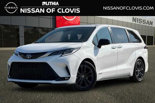 2021 Toyota Sienna XSE 7 Passenger