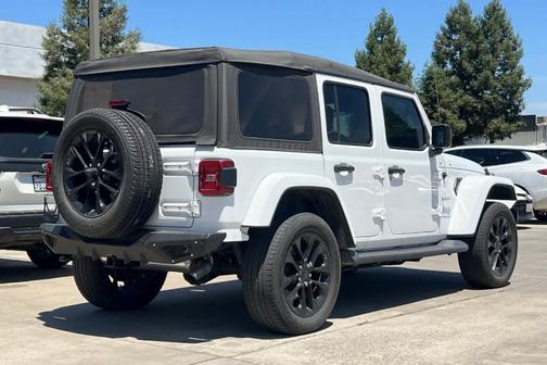 Bright White Clearcoat 2021 Jeep Wrangler Unlimited 4xe Sahara