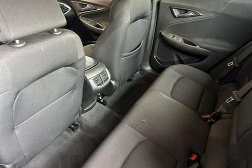 Summit White 2023 Chevrolet Malibu LT