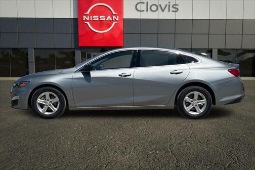 Sterling Gray Metallic 2024 Chevrolet Malibu 1LS