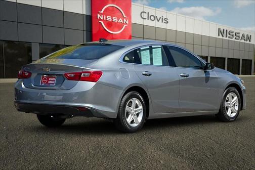 Sterling Gray Metallic 2024 Chevrolet Malibu 1LS