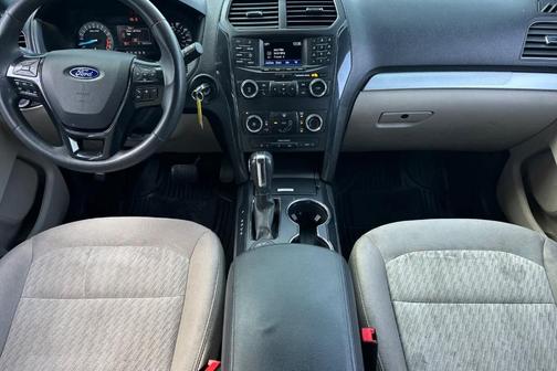 2018 Ford Explorer Base