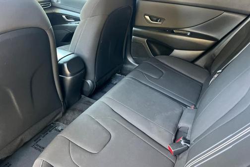Phantom Black 2022 Hyundai ELANTRA SEL
