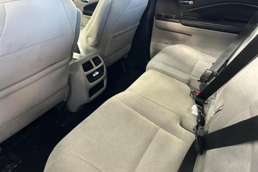 Modern Steel Metallic 2016 Honda Pilot EX