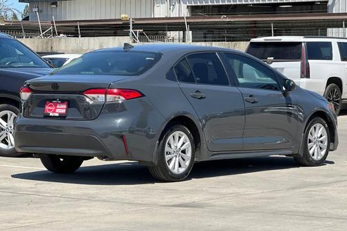 UNDERGROUND 2024 Toyota Corolla LE