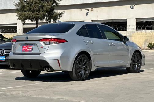 2024 Toyota Corolla Hybrid SE