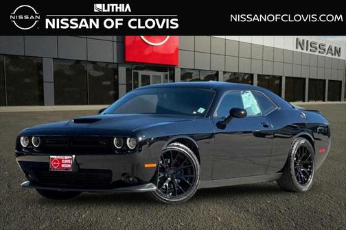 Pitch Black Clearcoat 2023 Dodge Challenger R/T