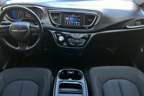 Bright White Clearcoat 2020 Chrysler Pacifica Touring