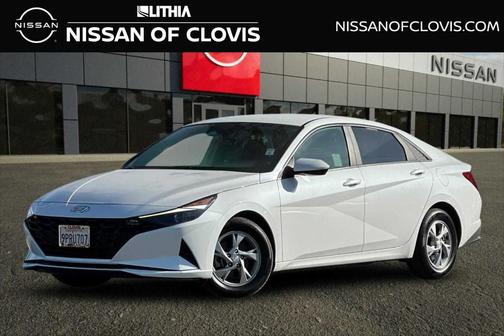 2022 Hyundai ELANTRA SE