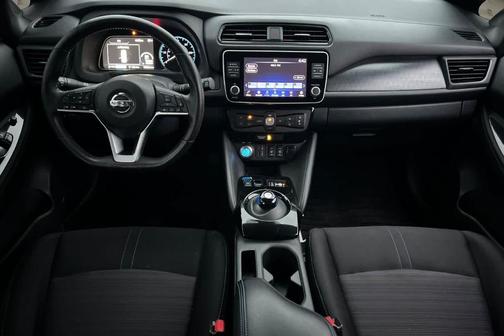 2020 Nissan Leaf SV