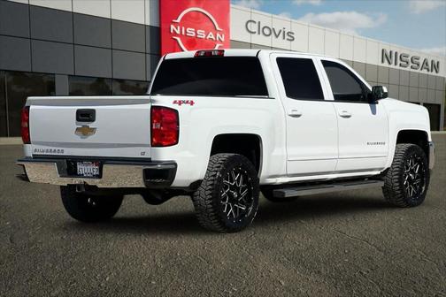 Summit White 2017 Chevrolet Silverado 1500 LT