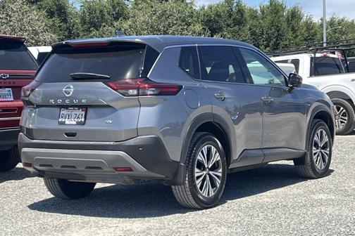 Gun Metallic 2021 Nissan Rogue SV