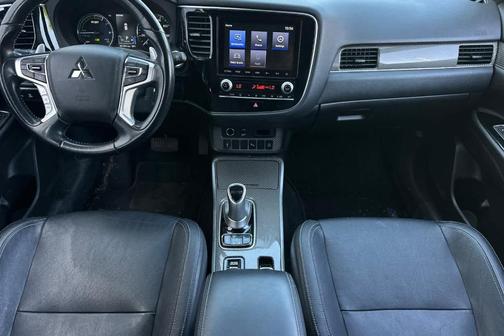 2022 Mitsubishi Outlander PHEV SEL