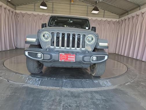 2021 Jeep Gladiator Overland