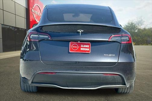 2024 Tesla Model Y Performance
