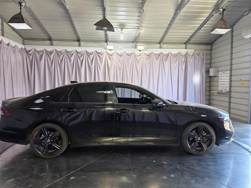 Crystal Black Pearl 2024 Honda Accord Hybrid Sport-L