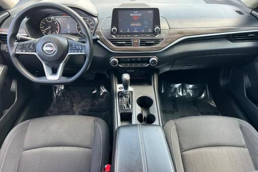 Gun Metallic 2025 Nissan Altima SV