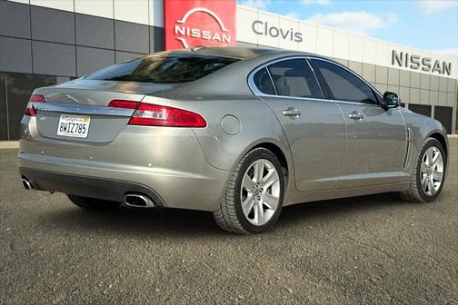 2010 Jaguar XF Luxury