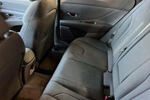 Black 2025 Hyundai ELANTRA SEL Convenience