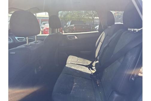 2017 Nissan Pathfinder SV