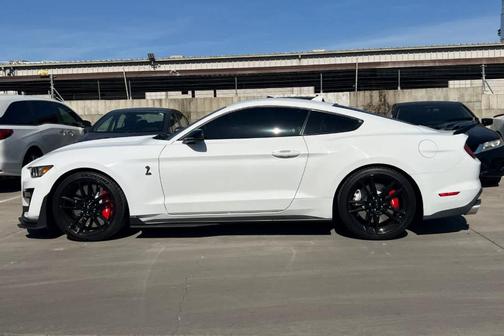 Oxford White 2021 Ford Shelby GT500 Base