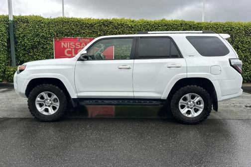 2022 Toyota 4Runner SR5 Premium