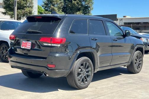Diamond Black 2020 Jeep Grand Cherokee Altitude