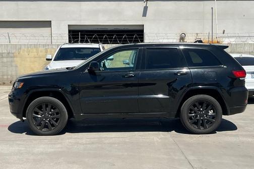Diamond Black 2020 Jeep Grand Cherokee Altitude