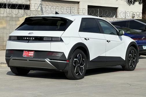 2024 Hyundai IONIQ 5 SEL