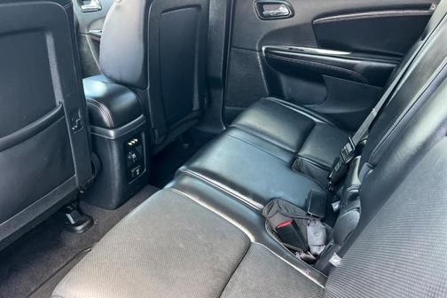 Granite Crystal Clearcoat Metallic 2014 Dodge Journey R/T