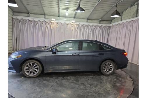2021 Toyota Avalon XLE