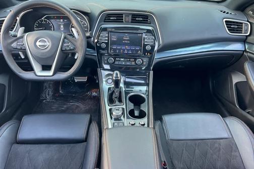 2023 Nissan Maxima SR