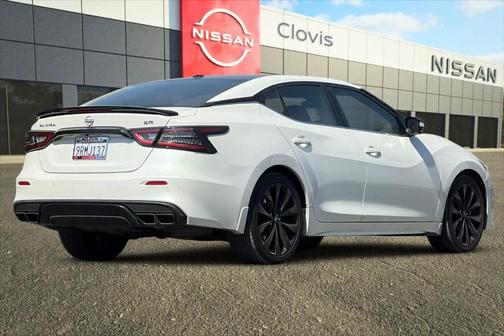 2023 Nissan Maxima SR