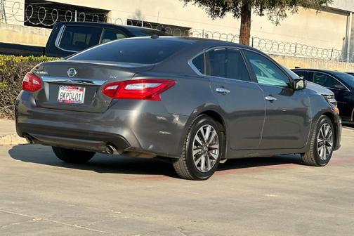 2017 Nissan Altima 2.5 SV