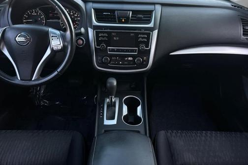 2017 Nissan Altima 2.5 SV