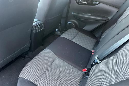 2021 Nissan Rogue Sport SV