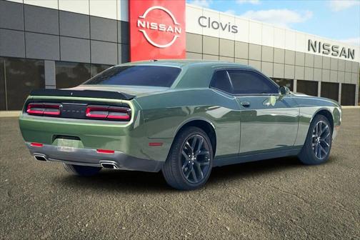 2022 Dodge Challenger SXT