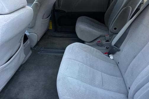 2014 Toyota Sienna LE