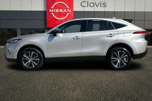 Titanium Glow 2024 Toyota Venza LE