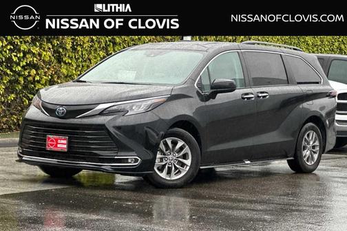 2024 Toyota Sienna XLE