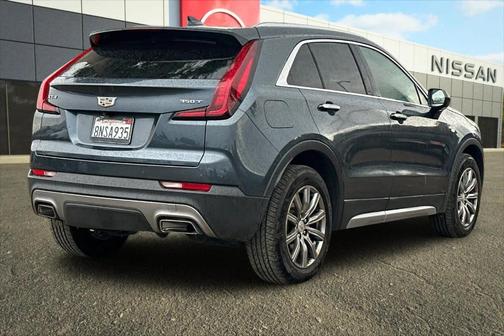 2020 Cadillac XT4 Premium Luxury