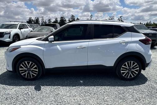 Fresh Powder 2023 Nissan Kicks SV