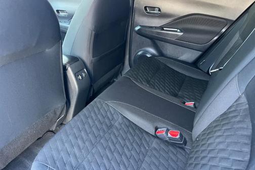Fresh Powder 2023 Nissan Kicks SV