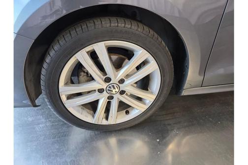 2016 Volkswagen Jetta 1.8T SEL