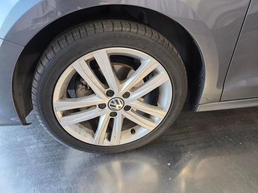 2016 Volkswagen Jetta 1.8T SEL